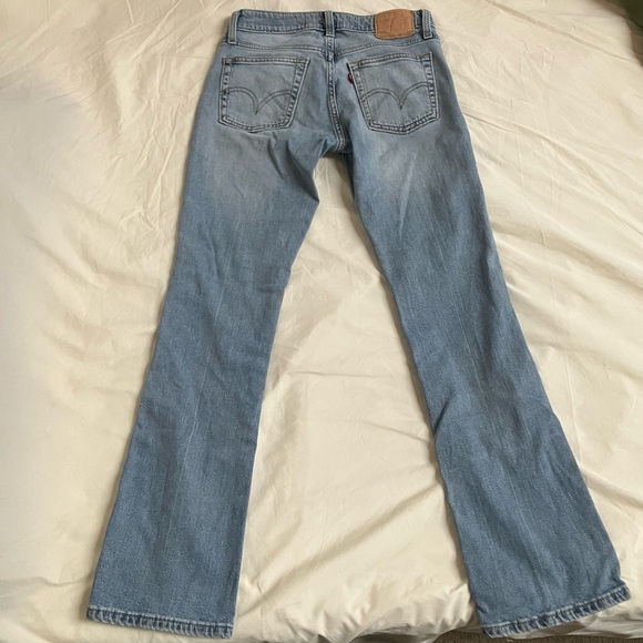 Levi's Light Wash Low Rise Flare Jeans - Picture 4 of 5